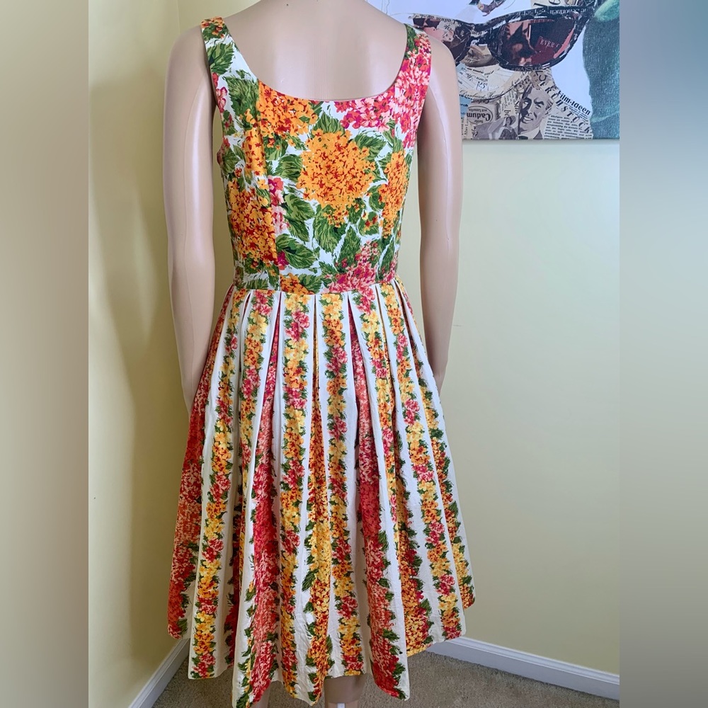 ISAAC MIZRAHI x TARGET Sleeveless Pleated Fit & Flare Dress in Floral, Size 4 - Picture 10 of 11